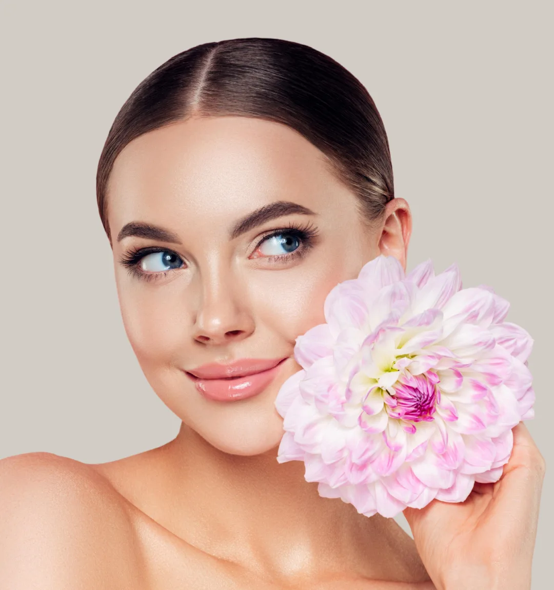Female model representing EMFEMME Vaginal Rejuvenation Treatment of Vigeo Care Center & Aesthetics