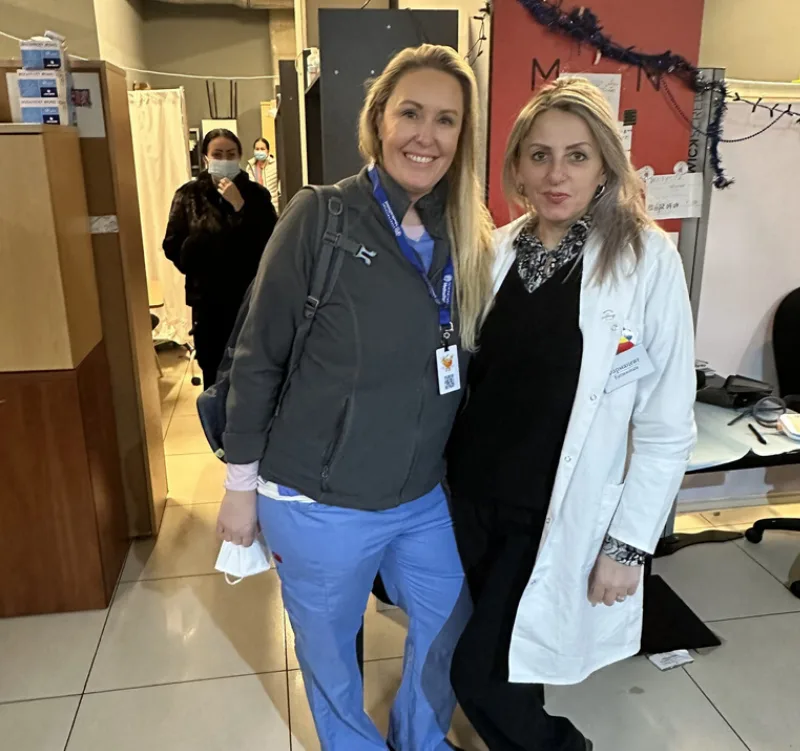 Jessica christiansen with co nurse volunteer at the POLAND MISSION TRIP – DECEMBER 2022